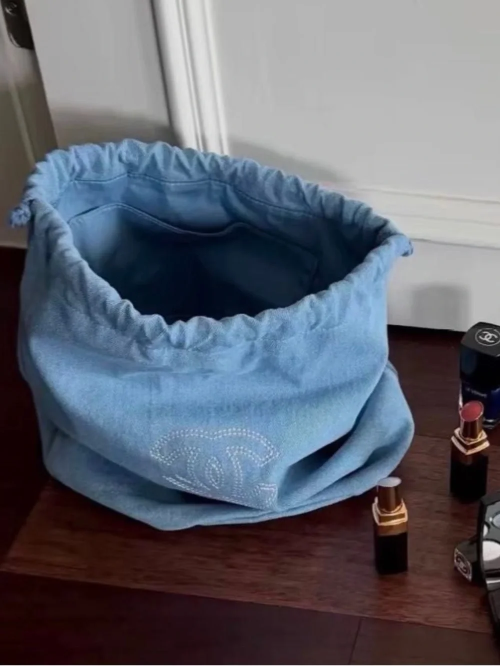 CHANEL Beauty 2026 Denim Drawstring Bucket Bag